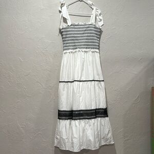En saison shay tiered midi dress size large
